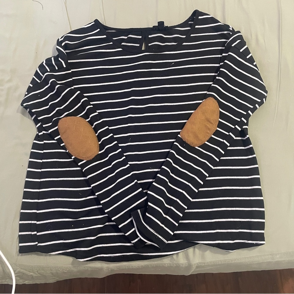 E & M black and white stripe top